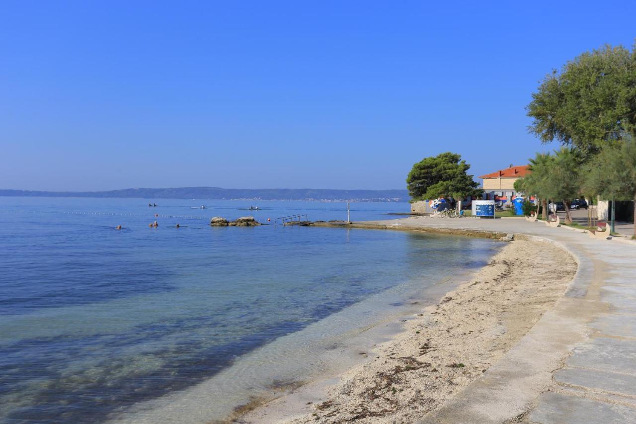 Apartments With A Parking Space Kastel Gomilica, Kastela - 19248 Экстерьер фото