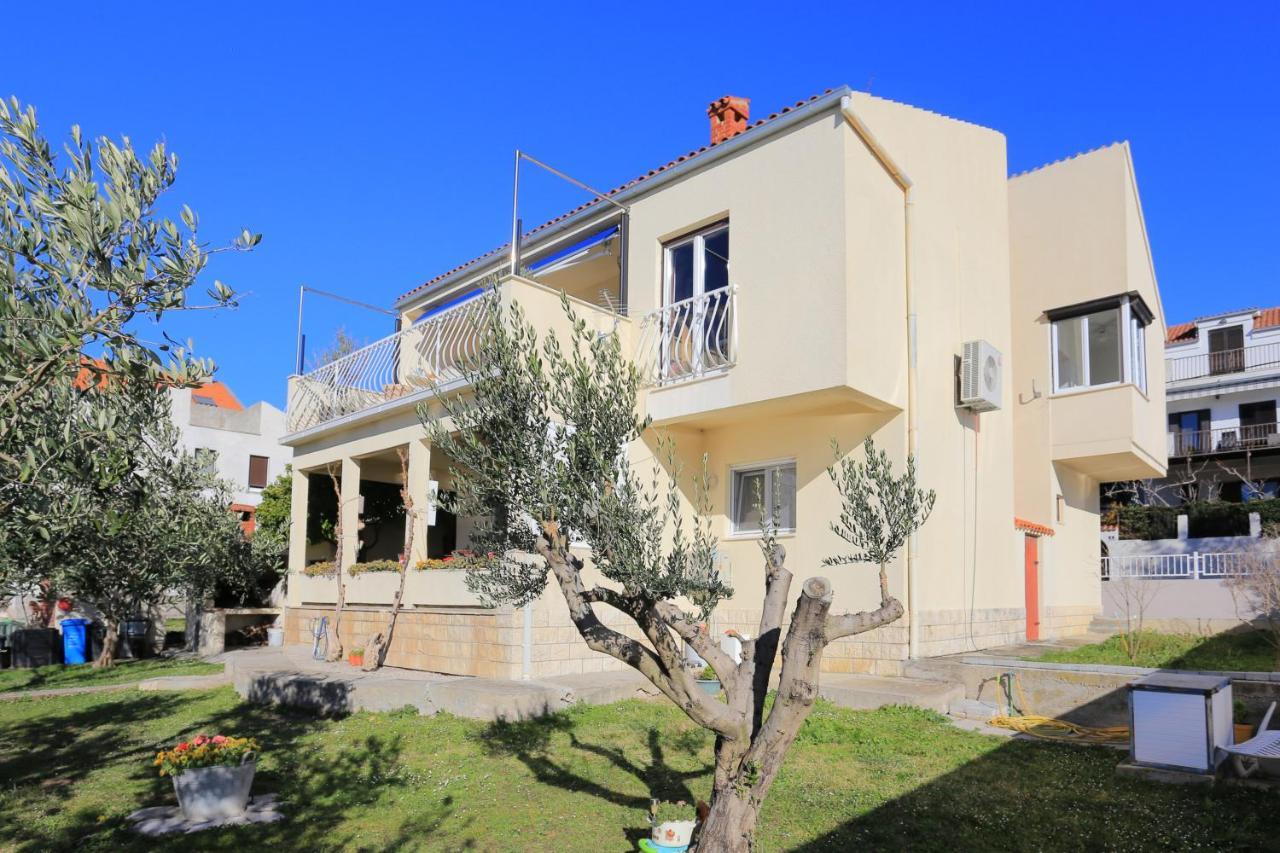 Apartments With A Parking Space Kastel Gomilica, Kastela - 19248 Экстерьер фото
